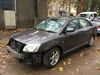 toyota avensis 2005 2.0 diesel   , 1800 euro foto 3