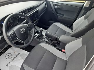 Toyota Auris foto 6