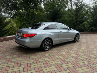 Mercedes E-Class Coupe foto 2