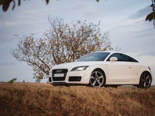 Audi TT foto 2