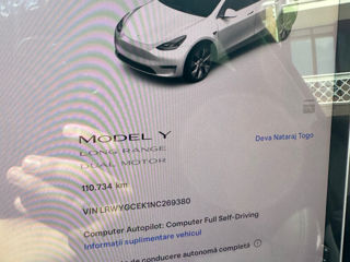 Tesla Model Y foto 9