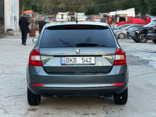 Skoda Rapid foto 2