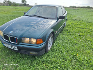 BMW 3 Series foto 6