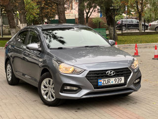 Hyundai Accent foto 3