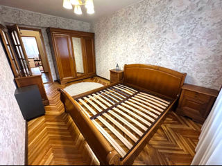 Apartament cu 3 camere, 77 m², Botanica, Chișinău foto 2