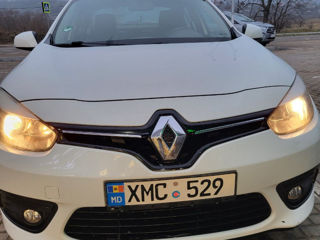 Renault Fluence foto 2