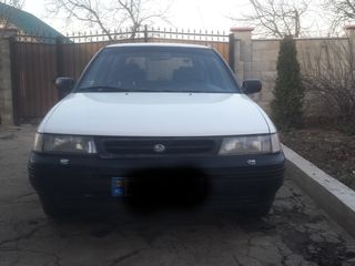 Subaru Legacy foto 2