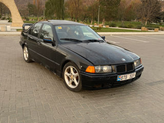 BMW 3 Series foto 2