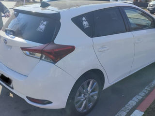 Toyota Auris foto 3