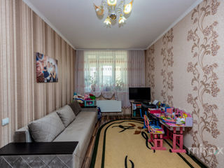 Apartament cu 2 camere, 58 m², Buiucani, Chișinău foto 1