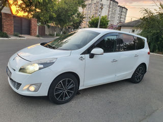 Renault Grand Scenic foto 3