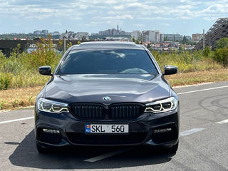 BMW 5 Series foto 2