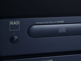 NAD Hi Fi система / NAD C350 усилитель / NAD C521 CD player / NAD C422 Stereo AM/FM / есть пластинки foto 2