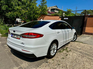 Ford Fusion foto 3