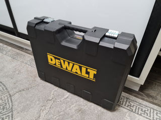 Продам Перфоратор DeWALT DCH614 foto 2