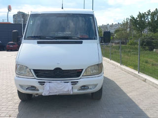 Mercedes Sprinter foto 1