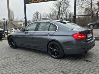 BMW 3 Series foto 7