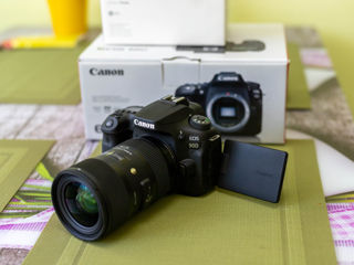 Canon EOS 90D foto 1