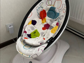 Leagăn pentru bebeluș  4 Moms mamaRoo4 Multi Plush, stare 9/10