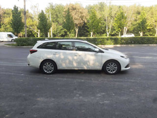 Toyota Auris foto 8