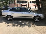 Volkswagen Passat foto 3