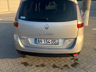 Renault Grand Scenic foto 2