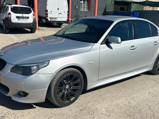 BMW 5 Series foto 7