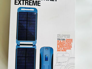 Încărcător acumulator pe baterie solară Powermonkey Extreme