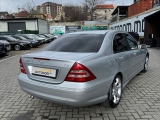 Mercedes C-Class foto 4