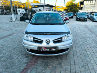 Renault Megane foto 2