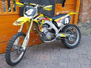 Suzuki RM-Z 450 foto 3