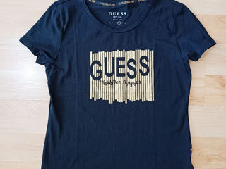 Новая футболка Guess