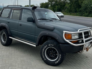 Toyota Land Cruiser foto 3