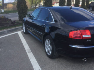 Audi A8 foto 4