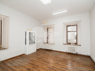 Oficiu cu o suprafață de 88 mp, Centru, 700 € ! foto 2