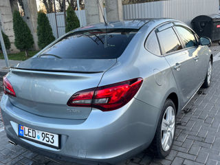 Opel Astra foto 2