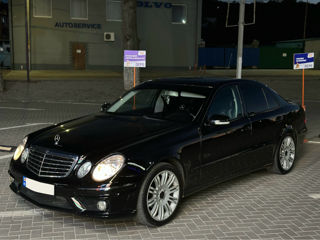 Mercedes E-Class foto 2