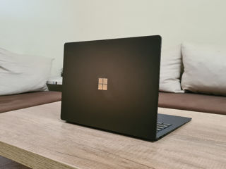 Surface Laptop 2 (2K, i7 8650u, ram 8Gb, SSD 256Gb NVME)