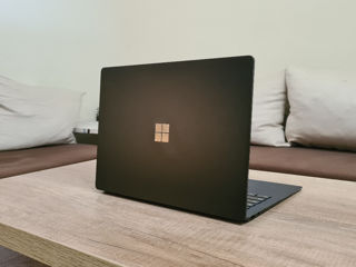 Surface Laptop 2 (2K, i7 8650u, ram 16Gb, SSD 512Gb NVME)