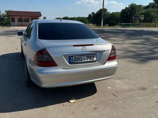 Mercedes E-Class foto 7