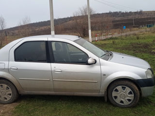 Dacia Logan foto 4