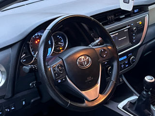 Toyota Auris foto 9