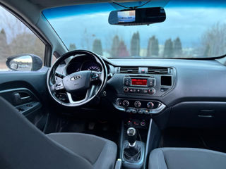 KIA Rio foto 8