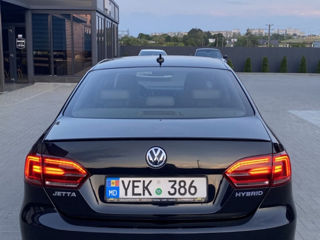 Volkswagen Jetta foto 4