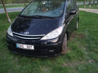 Toyota Previa foto 2