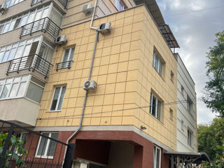 Apartament cu 3 camere, 120 m², Centru, Chișinău