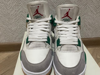 Jordan 4 Pine Green foto 2