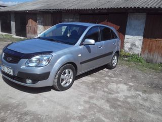 KIA Rio foto 2