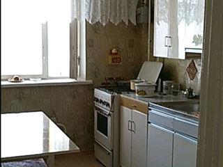 Apartament cu 3 camere, 65 m², Centru, Dnestrovsk foto 3