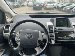 Toyota Prius foto 8